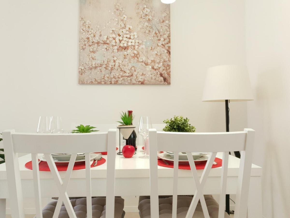 Apartments And Rooms Marija Хвар Экстерьер фото